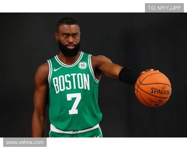 加内特:坎宁安与杰伦布朗应入一阵 加内特:坎宁安与杰伦布朗应入一阵