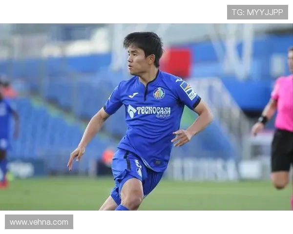 巴列卡诺对皇家社会：久保建英领衔首发阵容